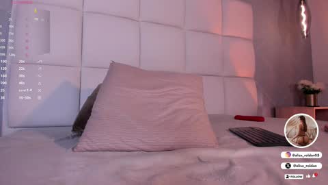 Snapshot of alisa_roldan chatting on January 10, 2025, 3:06 pm online show from January 10, 2025, 3:06 pm