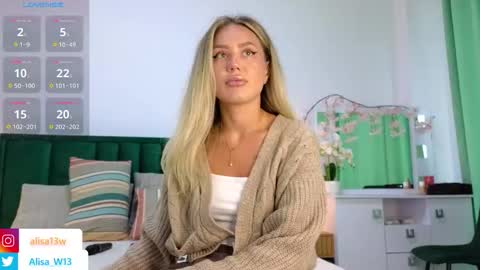 Snapshot of alisawilson_ chatting on October 1, 2025, 11:49 am Alisa online show from October 1, 2025, 11:49 am