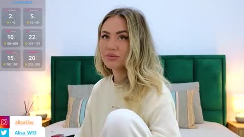 Alisa online show from October 18, 2025, 9:32 am