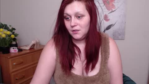 Snapshot of alisawoods_ chatting on February 19, 2026, 1:29 pm Alisa online show from February 19, 2026, 1:29 pm