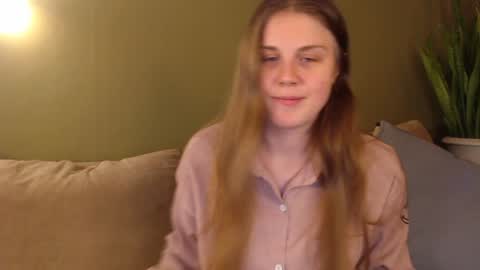 Snapshot of alisaxxxshy chatting on December 10, 2024, 9:54 pm alisaxxxshy online show from December 10, 2024, 9:54 pm