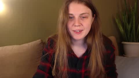 Snapshot of alisaxxxshy chatting on December 24, 2024, 10:39 pm alisaxxxshy online show from December 24, 2024, 10:39 pm