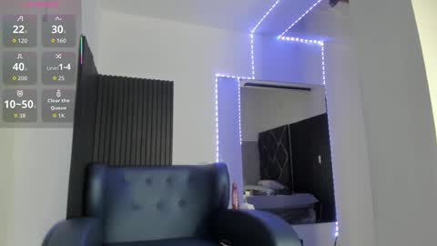 alise_mason online show from November 27, 2025, 8:22 pm