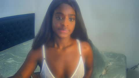 alisha_boes online show from September 12, 2025, 5:13 pm