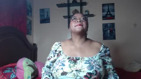 Snapshot of alisha_charm1 chatting on February 5, 2025, 1:15 am Alisha charm1 online show from February 5, 2025, 1:15 am