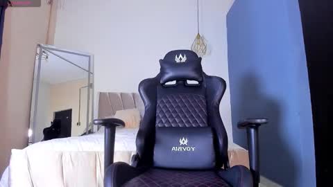 Snapshot of alishaa_sweet chatting on March 1, 2026, 12:51 pm Alisha online show from March 1, 2026, 12:51 pm