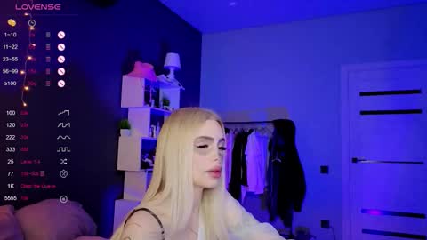 Snapshot of alishaaneta chatting on October 30, 2025, 12:50 pm Alisha online show from October 30, 2025, 12:50 pm