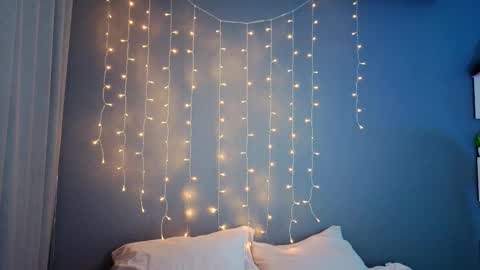 Alisha online show from November 7, 2025, 12:49 pm