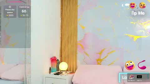 Alisha online show from November 11, 2025, 12:05 pm