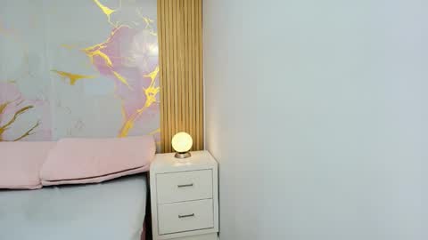 Alisha online show from November 13, 2025, 11:53 am