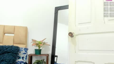 Snapshot of alishagoddes chatting on February 24, 2025, 5:11 am Goddess Alisha online show from February 24, 2025, 5:11 am