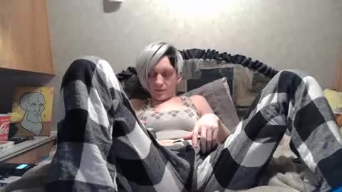 Alisha online show from November 23, 2025, 11:54 am