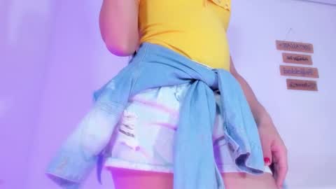 Alisia online show from October 8, 2025, 9:01 pm