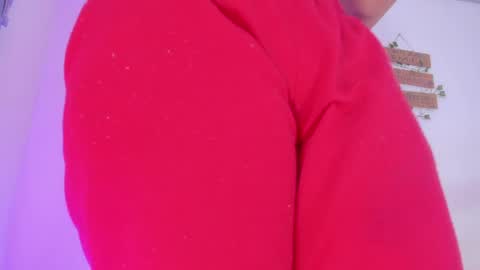 Alisia online show from April 5, 2026, 9:17 am