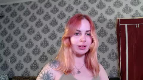 Alisa online show from April 15, 2026, 7:58 pm