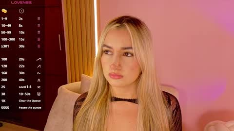 Snapshot of alison_collins_ chatting on September 30, 2025, 11:59 am Alison online show from September 30, 2025, 11:59 am