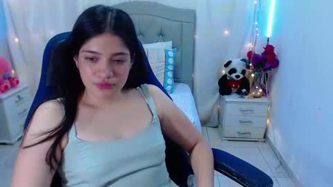 Snapshot of alison_girl22 chatting on March 10, 2025, 8:56 pm Alison online show from March 10, 2025, 8:56 pm