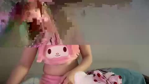 Ecate online show from October 7, 2025, 1:41 pm