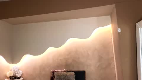 Ali  online show from November 27, 2025, 12:18 pm