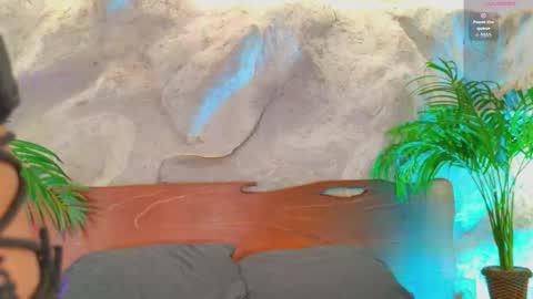 Alison Moon  online show from March 26, 2026, 10:15 pm