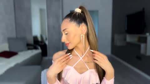 Alissa online show from May 17, 2026, 1:51 pm