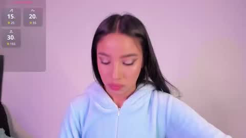 Mara  Isabel online show from October 19, 2025, 2:23 am