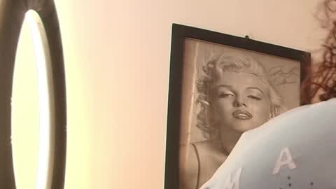 Alisson online show from February 3, 2025, 11:42 am