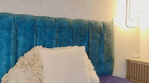 Snapshot of alisson_fox69 chatting on October 8, 2025, 1:03 am alisson_fox69 online show from October 8, 2025, 1:03 am