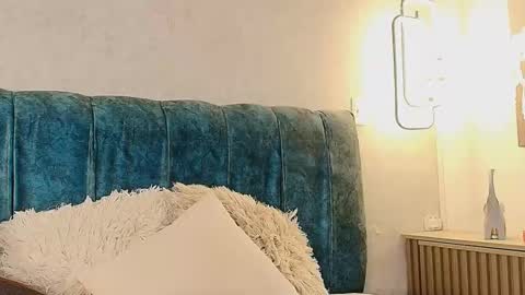 Snapshot of alisson_fox69 chatting on October 23, 2025, 2:33 am alisson_fox69 online show from October 23, 2025, 2:33 am