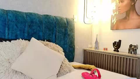 Snapshot of alisson_fox69 chatting on November 4, 2025, 12:10 am alisson_fox69 online show from November 4, 2025, 12:10 am