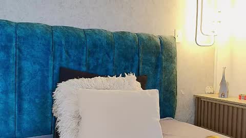 Snapshot of alisson_fox69 chatting on November 6, 2025, 1:39 am alisson_fox69 online show from November 6, 2025, 1:39 am