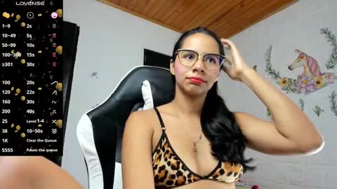 Alisson hoffman05 online show from January 14, 2026, 9:09 pm