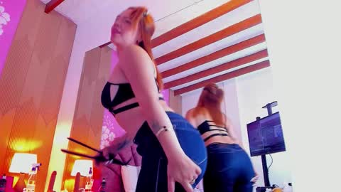 Snapshot of alissonpeach01 chatting on October 1, 2025, 2:23 pm alissonpeach01 online show from October 1, 2025, 2:23 pm