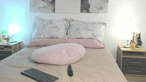 Goddess  online show from February 16, 2025, 12:41 am