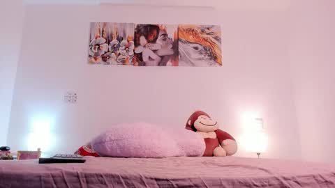 Goddess  online show from September 17, 2025, 1:40 am