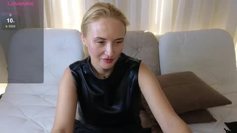 Snapshot of alisssarose chatting on December 13, 2024, 8:09 am alisssarose online show from December 13, 2024, 8:09 am