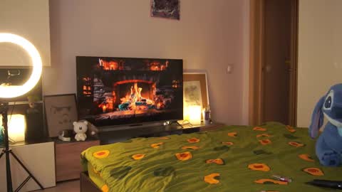 Snapshot of alitaangel_ chatting on March 7, 2025, 9:40 am A L I T A online show from March 7, 2025, 9:40 am