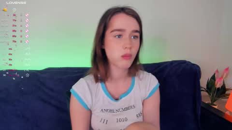 Snapshot of alivialovely chatting on October 4, 2025, 9:18 am Alivia online show from October 4, 2025, 9:18 am