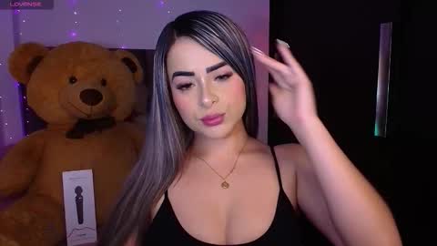  Alix  online show from December 23, 2025, 1:36 am