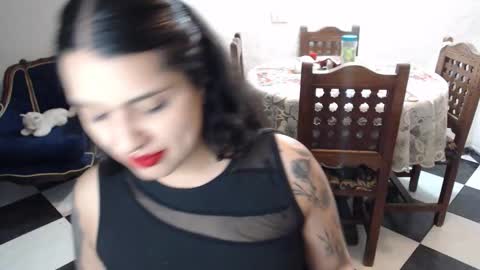 Snapshot of alix_beltran chatting on November 3, 2025, 1:51 am Alix online show from November 3, 2025, 1:51 am