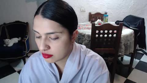 Snapshot of alix_beltran chatting on November 3, 2025, 11:04 pm Alix online show from November 3, 2025, 11:04 pm