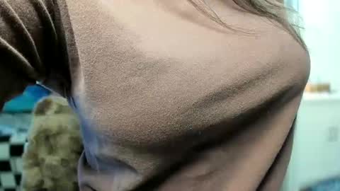 alix_valentine online show from November 11, 2025, 3:01 pm