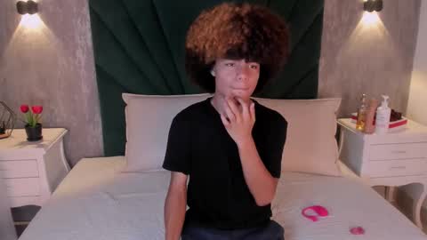  Alexis Etereo  online show from February 17, 2026, 7:20 pm