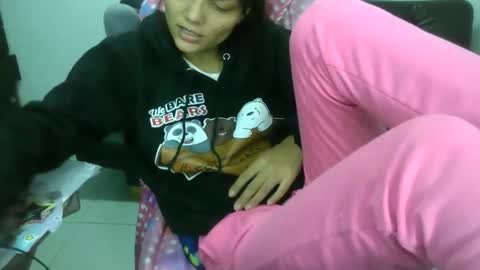 alixxe_ online show from December 1, 2025, 6:18 am