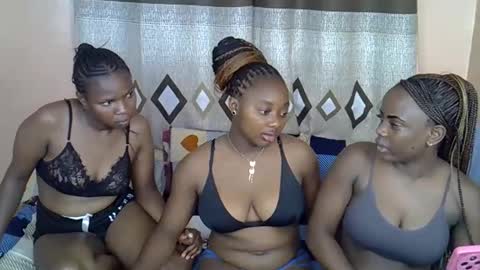 aliyah001 online show from February 5, 2026, 1:43 am