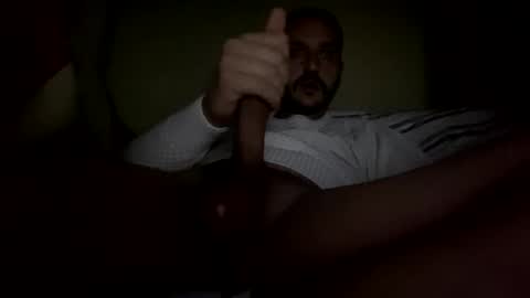 Snapshot of aliyalcin344 chatting on February 14, 2025, 11:09 pm big dick boy online show from February 14, 2025, 11:09 pm