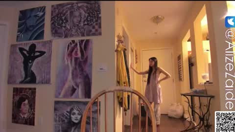 Alize Zaide online show from March 10, 2026, 8:14 pm