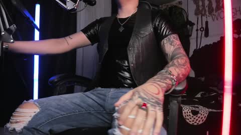 Snapshot of allanhurtss chatting on December 26, 2024, 1:18 am online show from December 26, 2024, 1:18 am