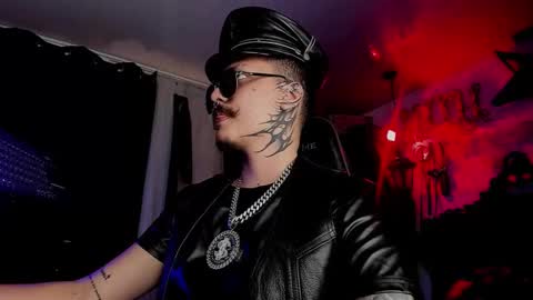   online show from November 27, 2025, 7:05 pm