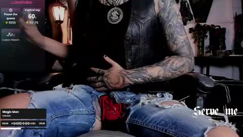   online show from April 23, 2026, 7:05 pm